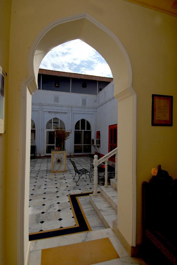 Hotel Jaswant Bhawan ビーカーネール エクステリア 写真