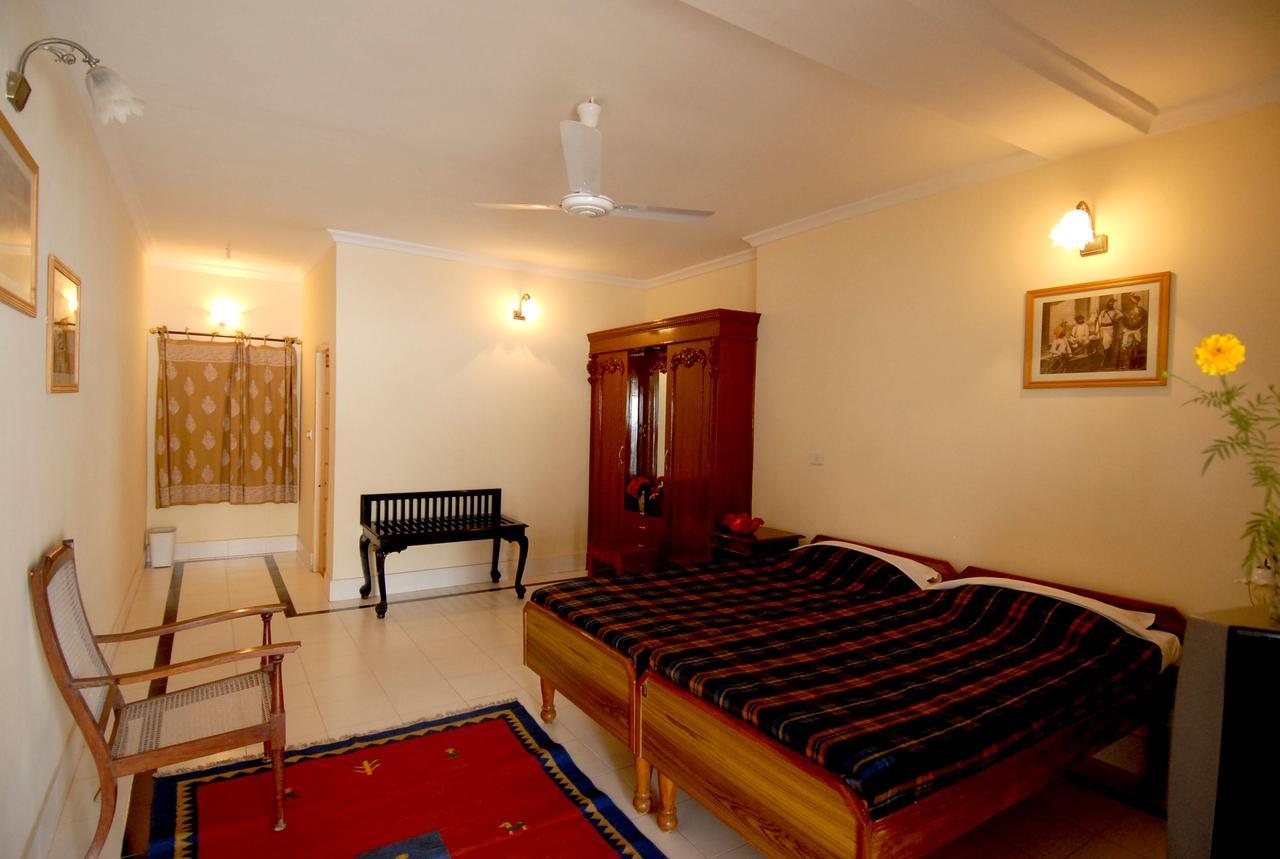 Hotel Jaswant Bhawan ビーカーネール エクステリア 写真