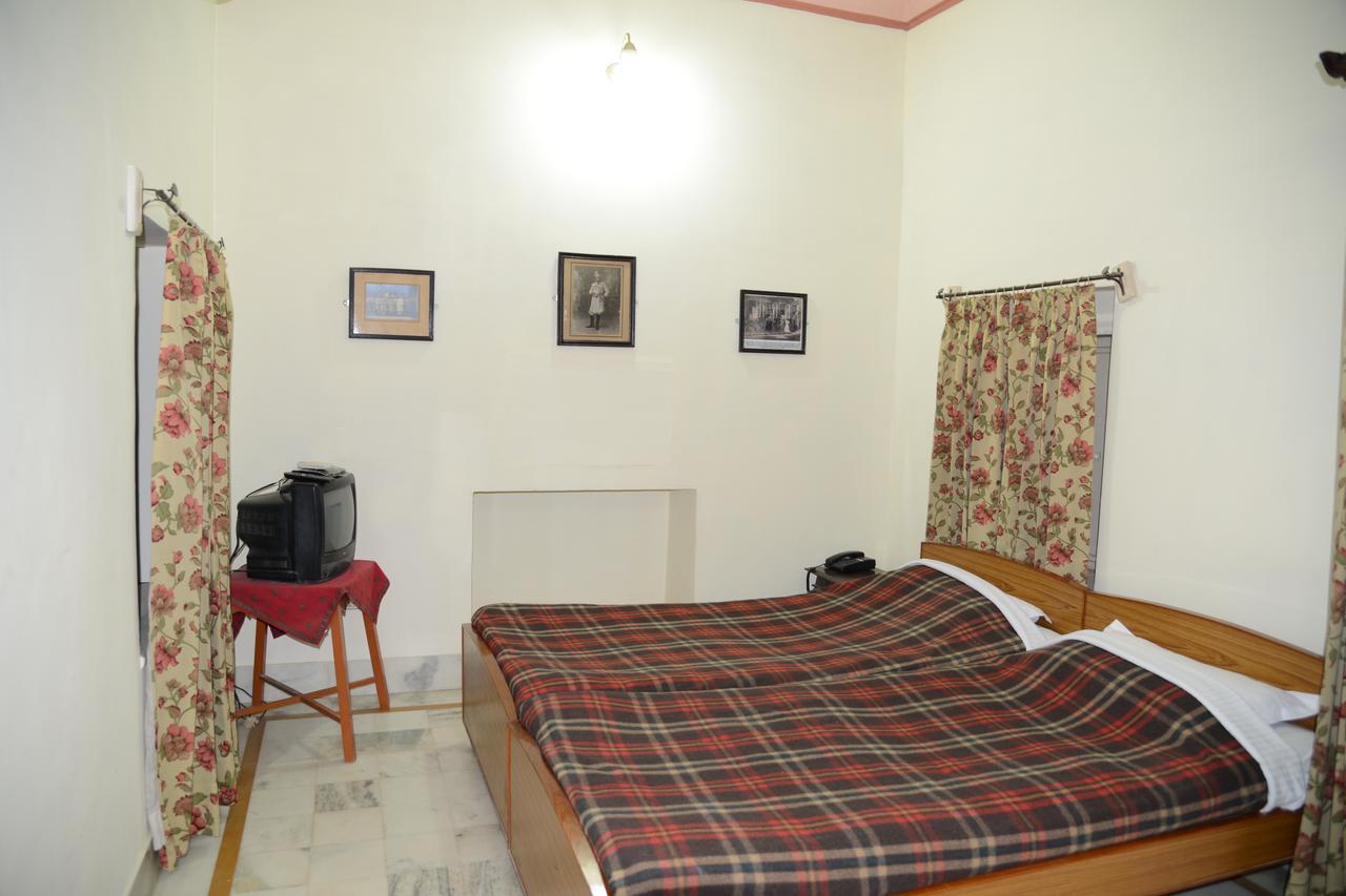 Hotel Jaswant Bhawan ビーカーネール エクステリア 写真